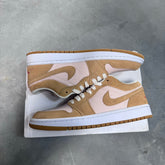 DISPLAY - Nike Womens Air Jordan 1 Low SE Sneakers - 'Twine'