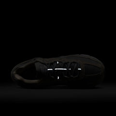NIKE Zoom Vomero 5 Mens Sneakers