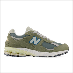 NEW BALAMCE 2002R "REFINED FUTURE" Mens Sneakers