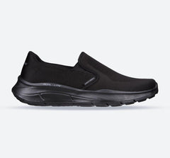 Men's Wide Fit Skechers 232516WW  Equalizer 5.0 Grand Legacy Trainers